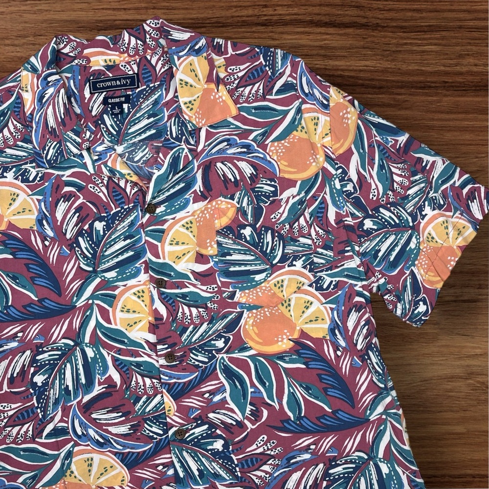 Crown & Ivy Men’s Tropical Classic Fit Short Sleeve Button Down Shirt. Large - Picture 2 of 7